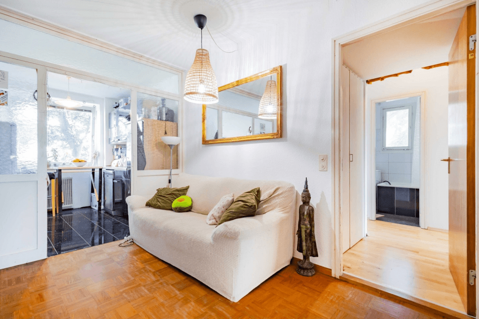 Pronájem bytu 1+1 11 m², Laufener Straße 13, Freiburg, Bádensko-Württembersko Pronájem bytu 1+1 11 m², Laufener Straße 13, Freiburg, Bádensko-Württembersko