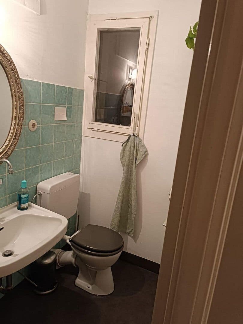 Pronájem bytu 1+1 11 m², Laufener Straße 13, Freiburg, Bádensko-Württembersko Pronájem bytu 1+1 11 m², Laufener Straße 13, Freiburg, Bádensko-Württembersko