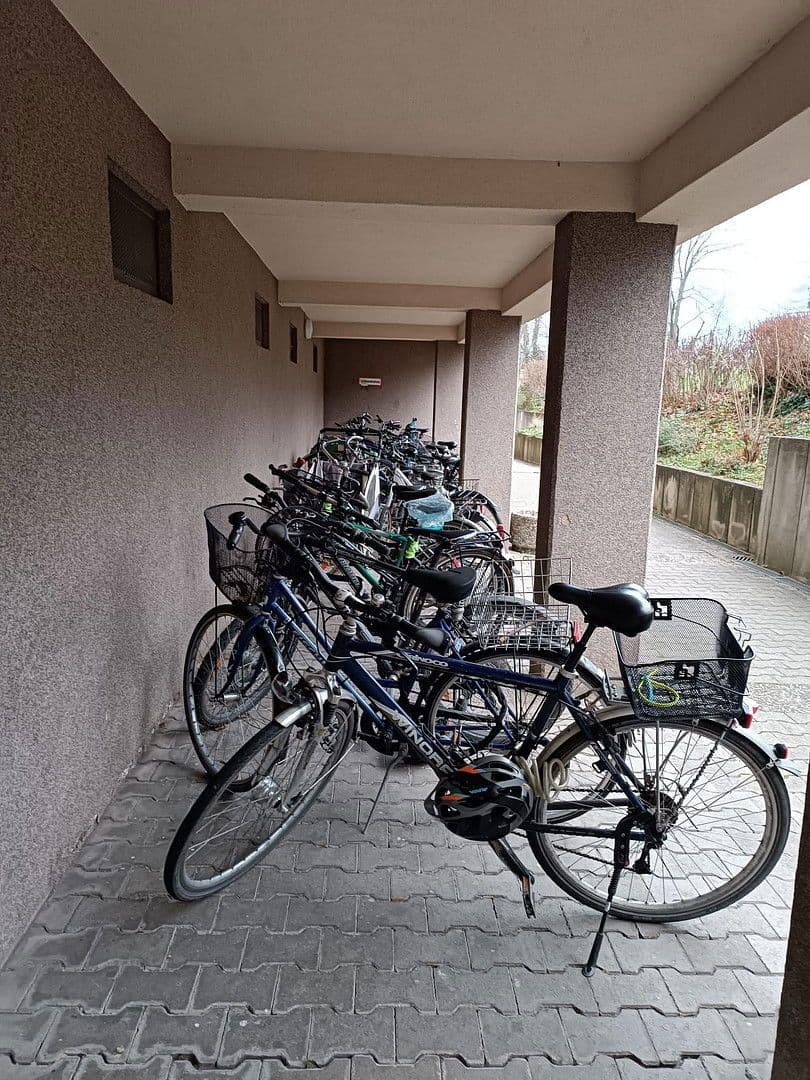 Pronájem bytu 1+1 11 m², Laufener Straße 13, Freiburg, Bádensko-Württembersko Pronájem bytu 1+1 11 m², Laufener Straße 13, Freiburg, Bádensko-Württembersko