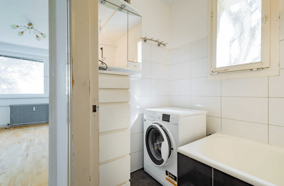 Pronájem bytu 1+1 11 m², Laufener Straße 13, Freiburg, Bádensko-Württembersko Pronájem bytu 1+1 11 m², Laufener Straße 13, Freiburg, Bádensko-Württembersko