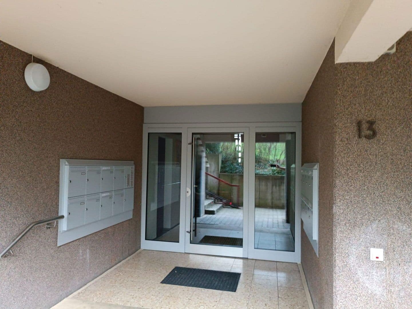 Pronájem bytu 1+1 11 m², Laufener Straße 13, Freiburg, Bádensko-Württembersko Pronájem bytu 1+1 11 m², Laufener Straße 13, Freiburg, Bádensko-Württembersko