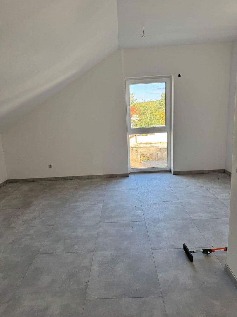 Pronájem bytu 3+1 110 m², Frankfurterstraße 3, Bad Kreuznach, Porýní-Falc Pronájem bytu 3+1 110 m², Frankfurterstraße 3, Bad Kreuznach, Porýní-Falc
