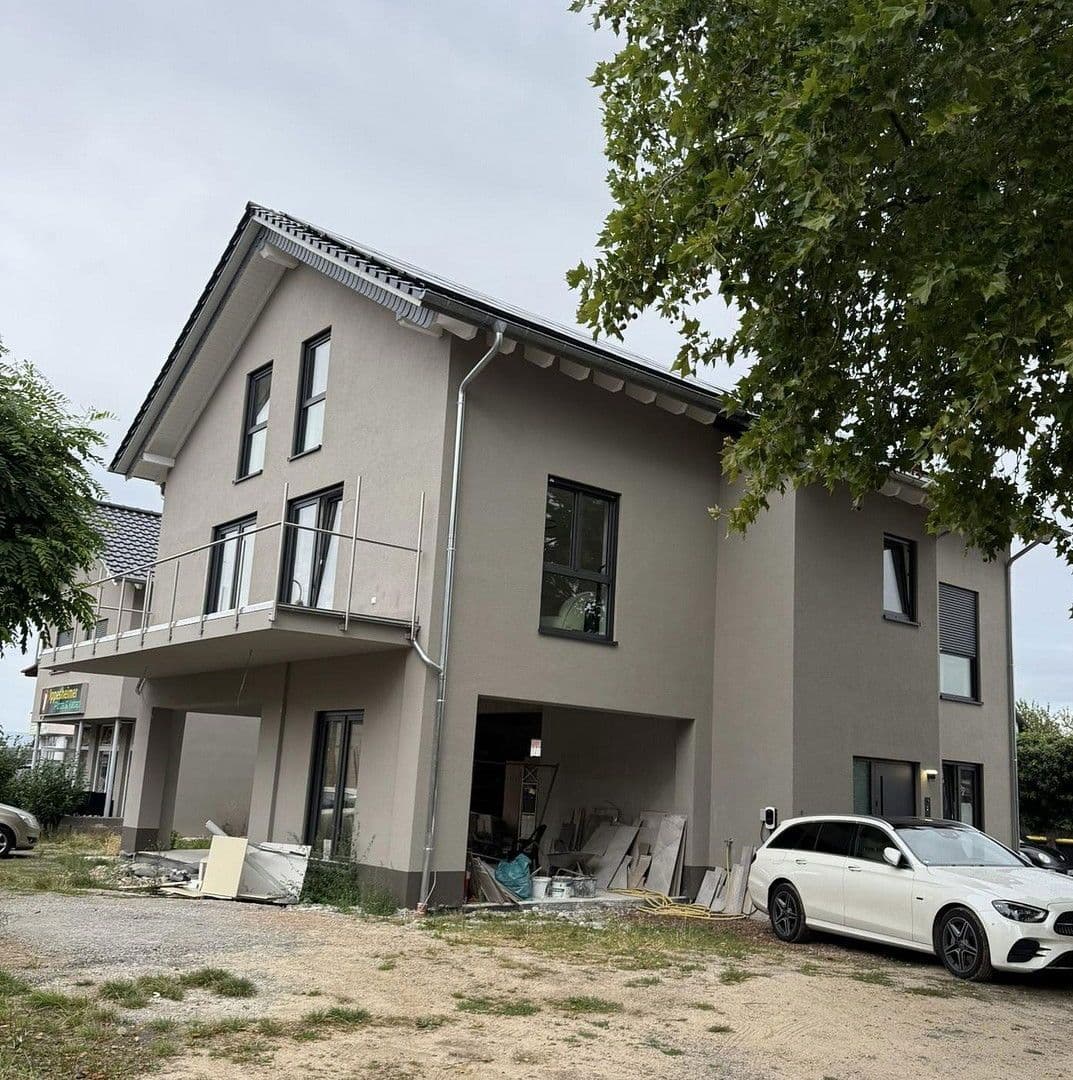 Pronájem bytu 3+1 110 m², Frankfurterstraße 3, Bad Kreuznach, Porýní-Falc Pronájem bytu 3+1 110 m², Frankfurterstraße 3, Bad Kreuznach, Porýní-Falc