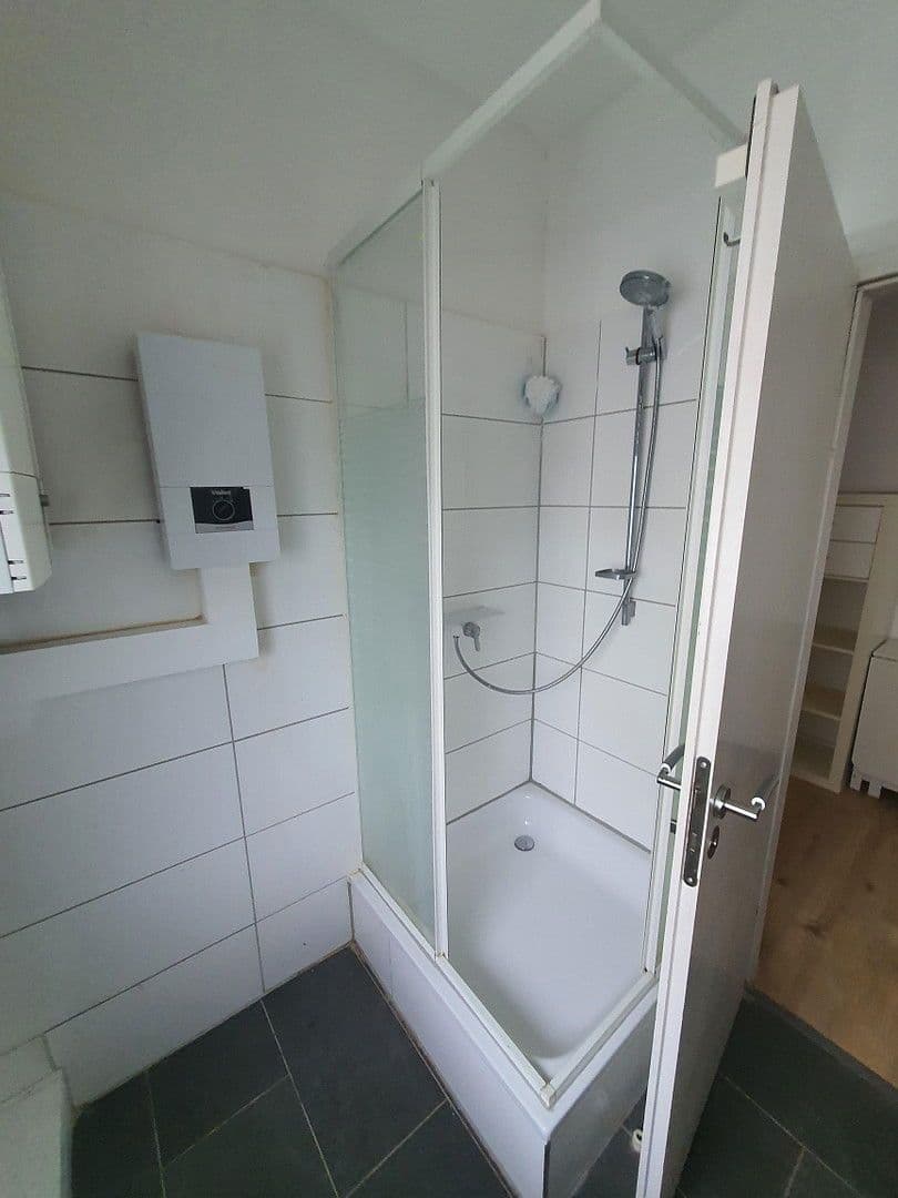 Prodej domu 315 m², pozemek 300 m², Kölnerstraße 186, Krefeld, Severní Porýní-Vestfálsko Prodej domu 315 m², pozemek 300 m², Kölnerstraße 186, Krefeld, Severní Porýní-Vestfálsko