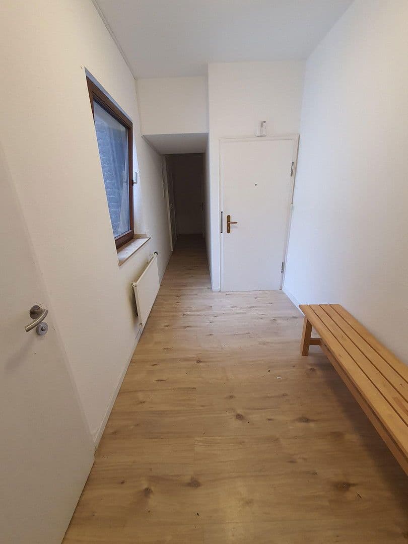 Prodej domu 315 m², pozemek 300 m², Kölnerstraße 186, Krefeld, Severní Porýní-Vestfálsko Prodej domu 315 m², pozemek 300 m², Kölnerstraße 186, Krefeld, Severní Porýní-Vestfálsko