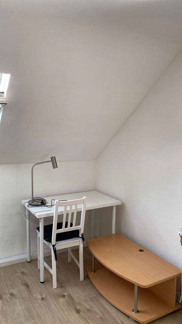 Prodej domu 315 m², pozemek 300 m², Kölnerstraße 186, Krefeld, Severní Porýní-Vestfálsko Prodej domu 315 m², pozemek 300 m², Kölnerstraße 186, Krefeld, Severní Porýní-Vestfálsko