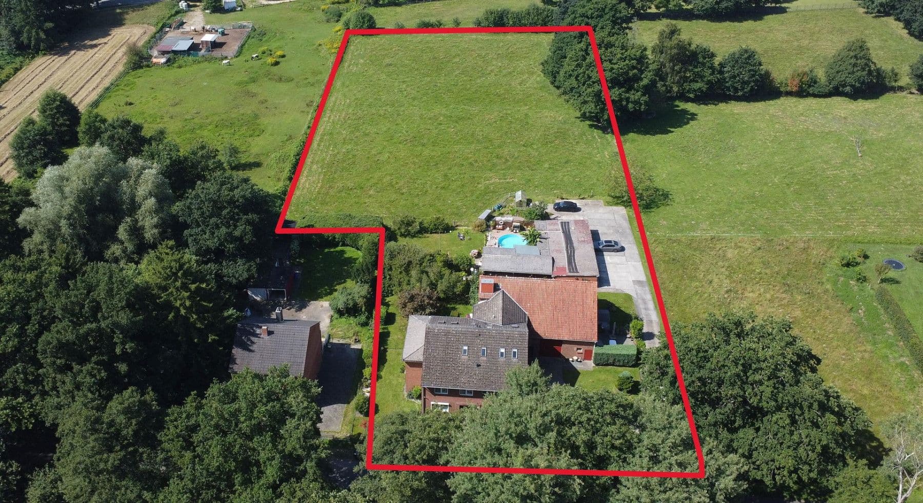 Prodej domu 379 m², pozemek 2.165 m², Seevetal, Dolní Sasko Prodej domu 379 m², pozemek 2.165 m², Seevetal, Dolní Sasko