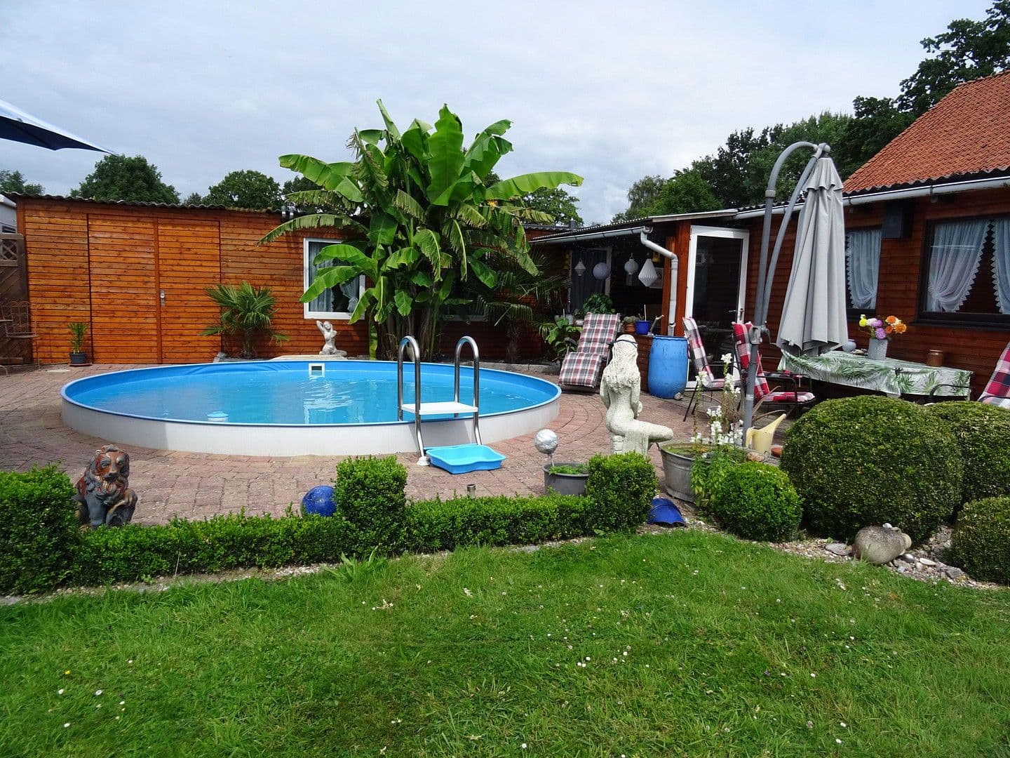 Prodej domu 379 m², pozemek 2.165 m², Seevetal, Dolní Sasko Prodej domu 379 m², pozemek 2.165 m², Seevetal, Dolní Sasko