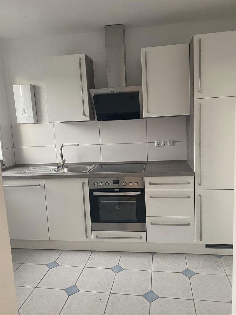 Pronájem bytu 2+1 65 m², Stahlstr. 10, Erkrath, Severní Porýní-Vestfálsko Pronájem bytu 2+1 65 m², Stahlstr. 10, Erkrath, Severní Porýní-Vestfálsko