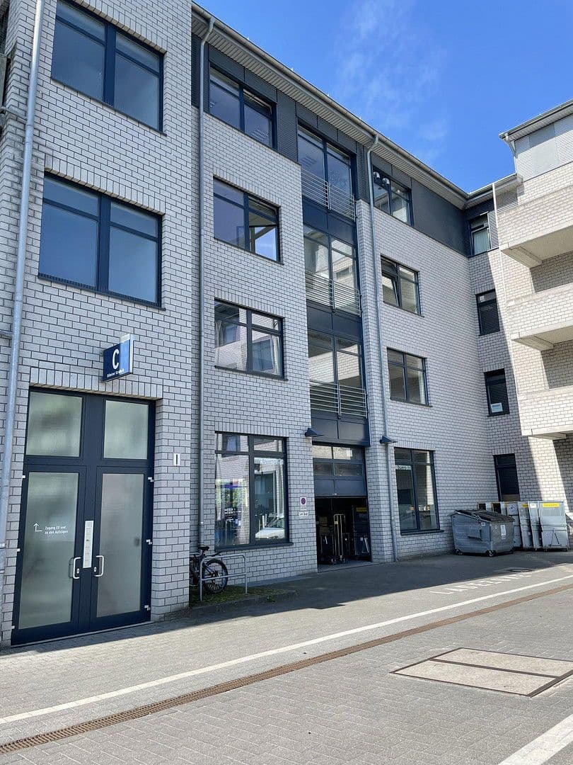 Pronájem kanceláře 282 m², Döbelner Straße  4, Berlin-Hellersdorf, Berlín Pronájem kanceláře 282 m², Döbelner Straße  4, Berlin-Hellersdorf, Berlín