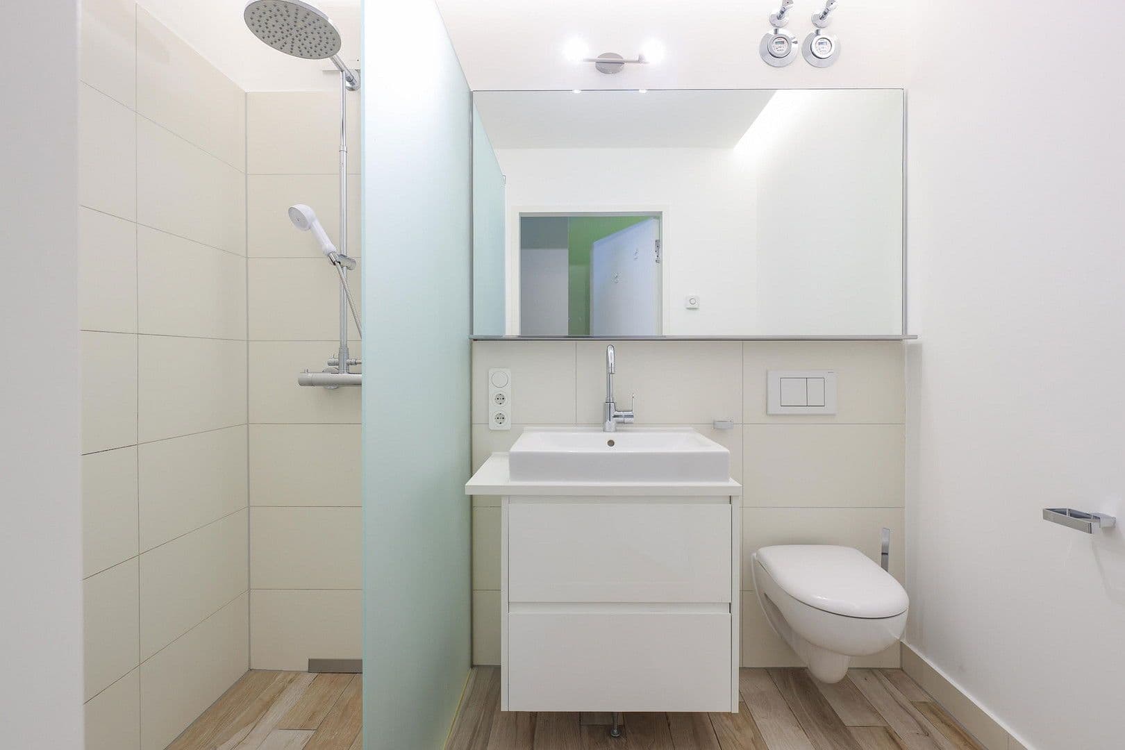 Pronájem bytu 1+1 25 m², Berlin, Berlín Pronájem bytu 1+1 25 m², Berlin, Berlín