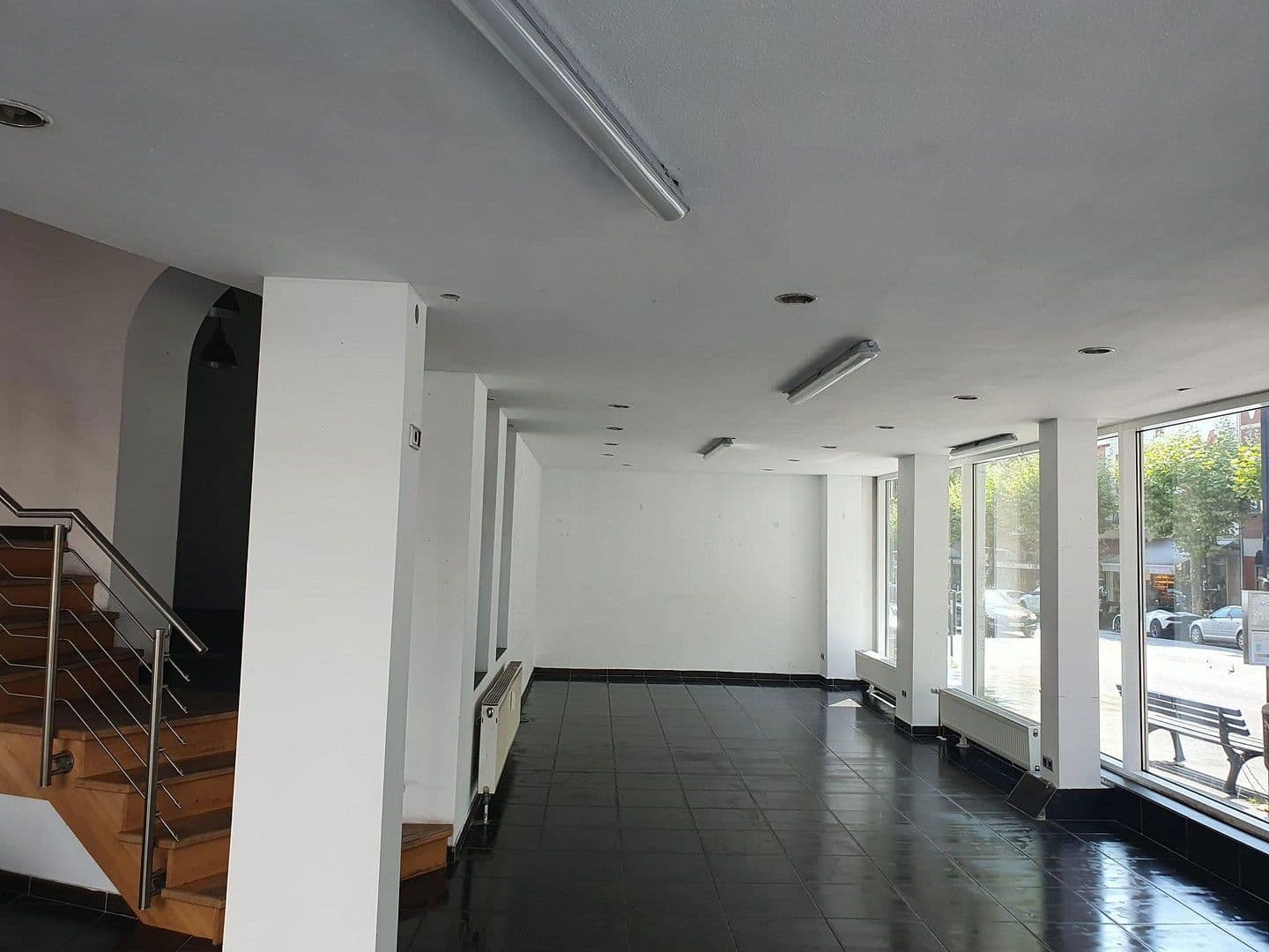 Pronájem nebytového prostoru 190 m², Straße der Republik 47, Wiesbaden Biebrich, Hessen Pronájem nebytového prostoru 190 m², Straße der Republik 47, Wiesbaden Biebrich, Hessen