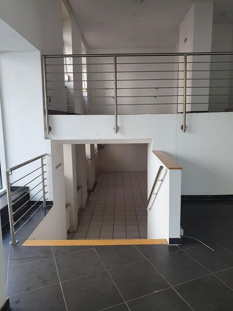 Pronájem nebytového prostoru 190 m², Straße der Republik 47, Wiesbaden Biebrich, Hessen Pronájem nebytového prostoru 190 m², Straße der Republik 47, Wiesbaden Biebrich, Hessen