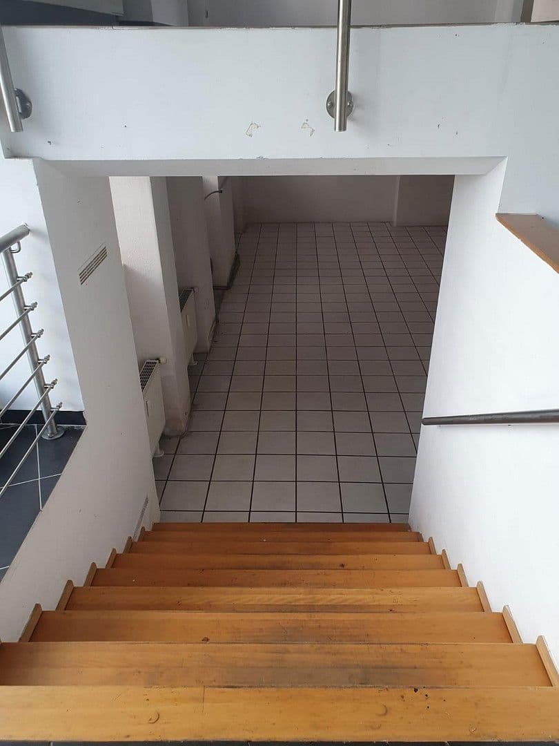 Pronájem nebytového prostoru 190 m², Straße der Republik 47, Wiesbaden Biebrich, Hessen Pronájem nebytového prostoru 190 m², Straße der Republik 47, Wiesbaden Biebrich, Hessen