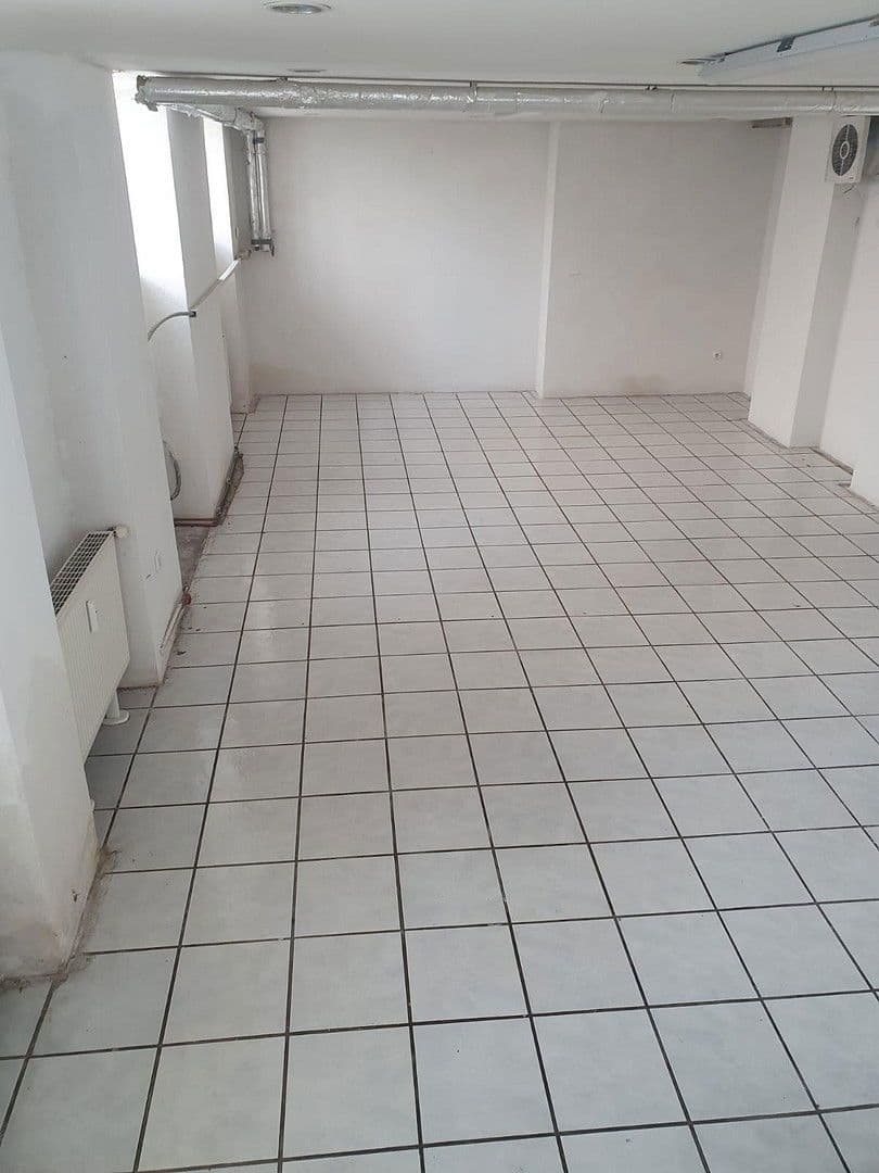 Pronájem nebytového prostoru 190 m², Straße der Republik 47, Wiesbaden Biebrich, Hessen Pronájem nebytového prostoru 190 m², Straße der Republik 47, Wiesbaden Biebrich, Hessen