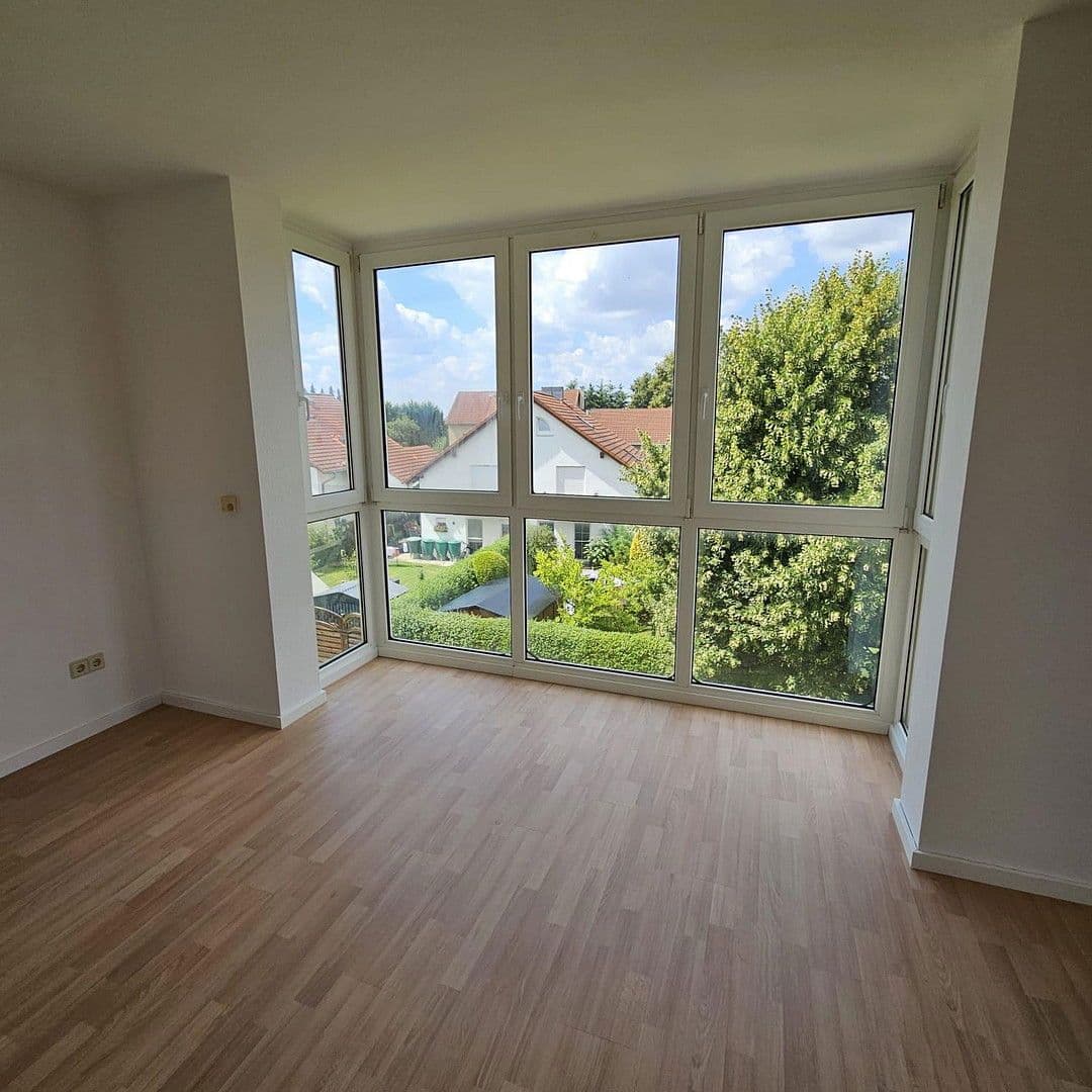 Pronájem bytu 3+1 82 m², Zum Bahnhof 71, Frankenberg/Sachsen, Sasko Pronájem bytu 3+1 82 m², Zum Bahnhof 71, Frankenberg/Sachsen, Sasko
