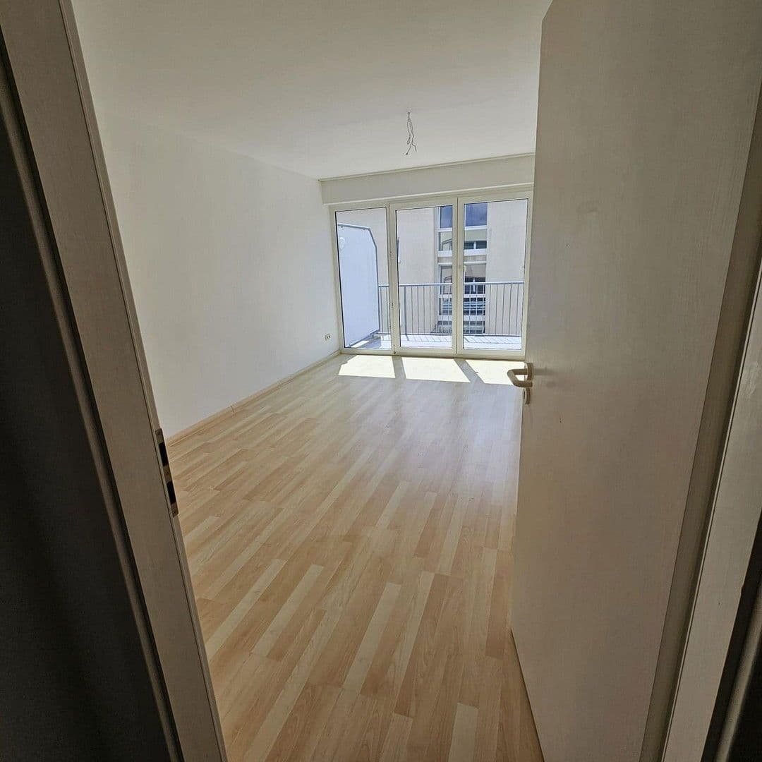 Pronájem bytu 3+1 82 m², Zum Bahnhof 71, Frankenberg/Sachsen, Sasko Pronájem bytu 3+1 82 m², Zum Bahnhof 71, Frankenberg/Sachsen, Sasko