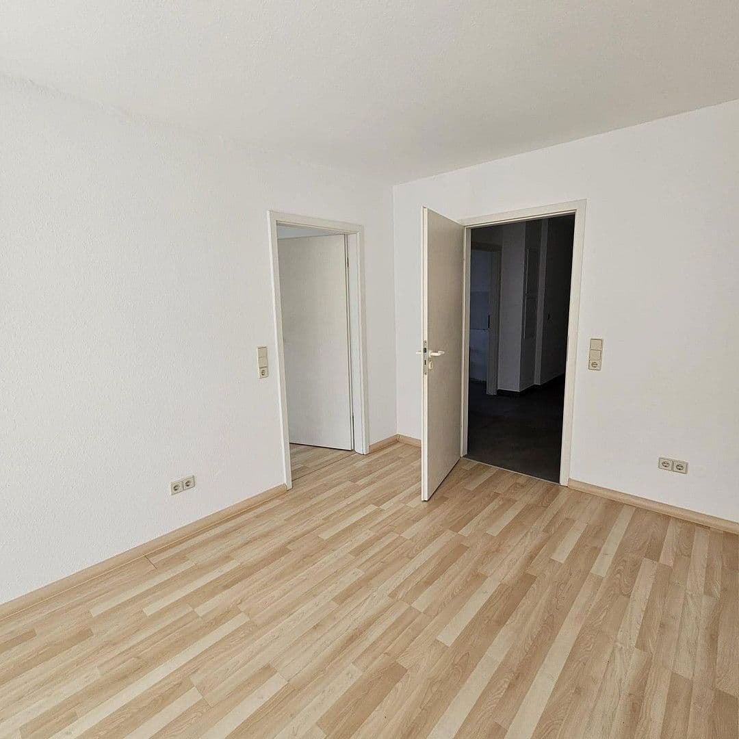 Pronájem bytu 3+1 82 m², Zum Bahnhof 71, Frankenberg/Sachsen, Sasko Pronájem bytu 3+1 82 m², Zum Bahnhof 71, Frankenberg/Sachsen, Sasko