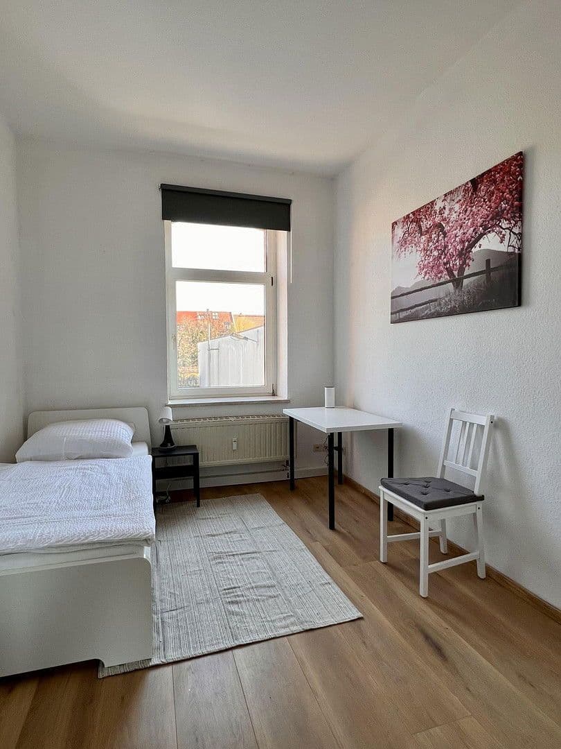 Pronájem bytu 4+1 101 m², Am Bahnhof, Arnstadt, Durynsko Pronájem bytu 4+1 101 m², Am Bahnhof, Arnstadt, Durynsko