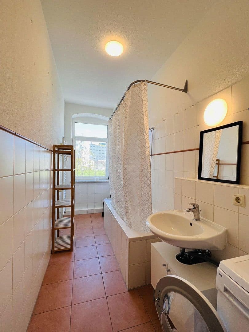 Pronájem bytu 4+1 101 m², Am Bahnhof, Arnstadt, Durynsko Pronájem bytu 4+1 101 m², Am Bahnhof, Arnstadt, Durynsko