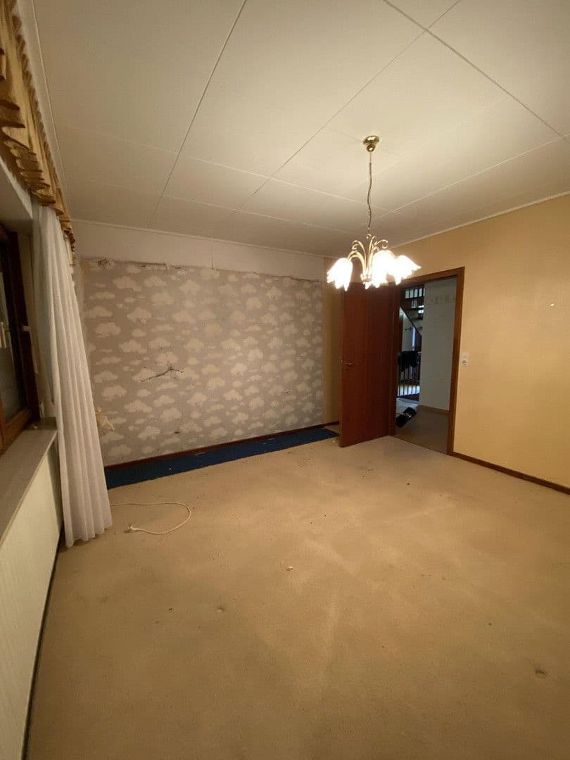 Prodej domu 145 m², pozemek 1.530 m², Kirchberg 22, Königslutter am Elm, Dolní Sasko Prodej domu 145 m², pozemek 1.530 m², Kirchberg 22, Königslutter am Elm, Dolní Sasko