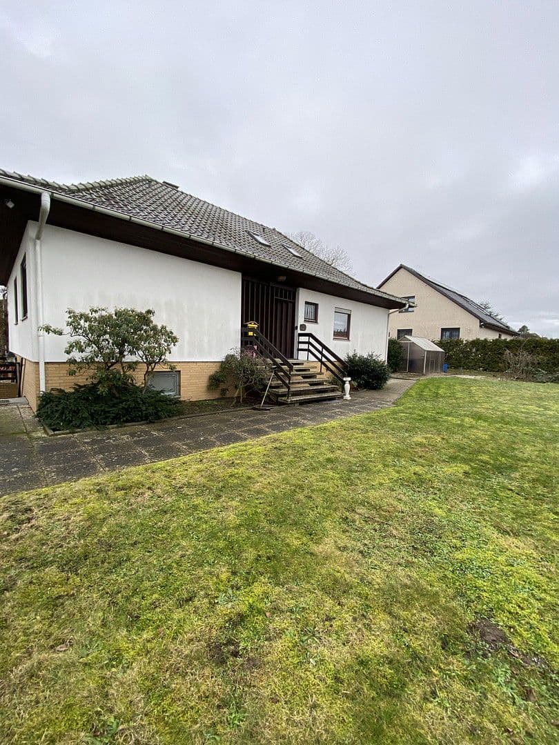 Prodej domu 145 m², pozemek 1.530 m², Kirchberg 22, Königslutter am Elm, Dolní Sasko Prodej domu 145 m², pozemek 1.530 m², Kirchberg 22, Königslutter am Elm, Dolní Sasko