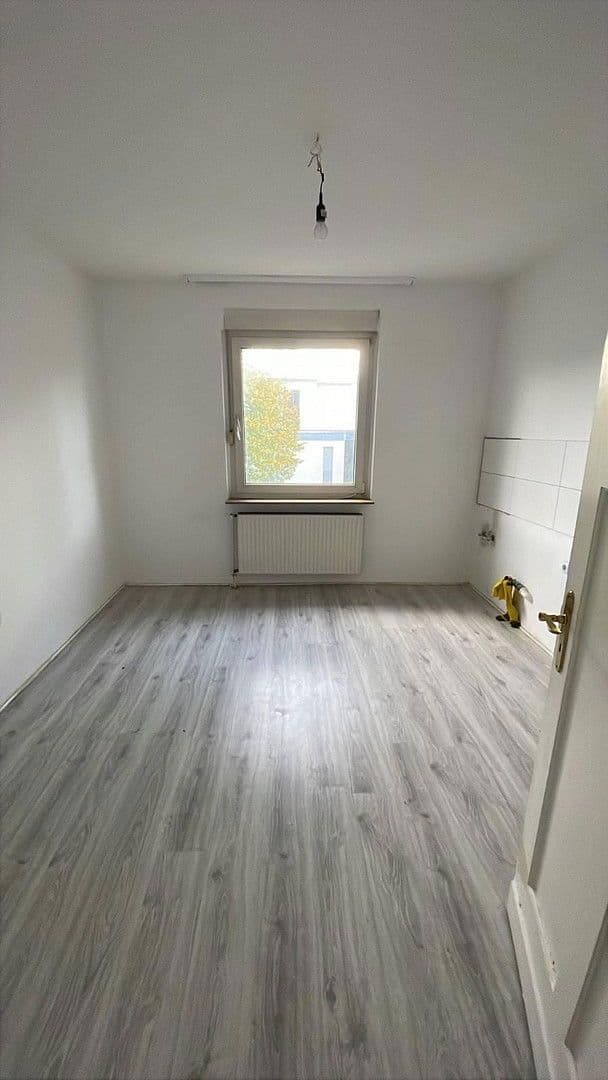 Pronájem bytu 3+1 76 m², Adalmundstr. 11, Dortmund, Severní Porýní-Vestfálsko Pronájem bytu 3+1 76 m², Adalmundstr. 11, Dortmund, Severní Porýní-Vestfálsko
