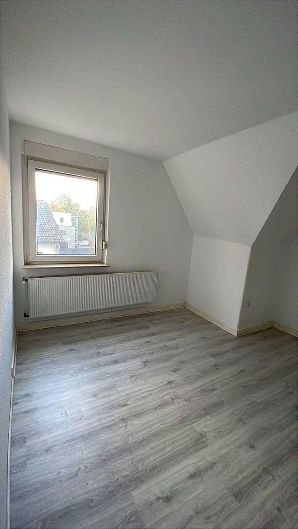 Pronájem bytu 3+1 76 m², Adalmundstr. 11, Dortmund, Severní Porýní-Vestfálsko Pronájem bytu 3+1 76 m², Adalmundstr. 11, Dortmund, Severní Porýní-Vestfálsko