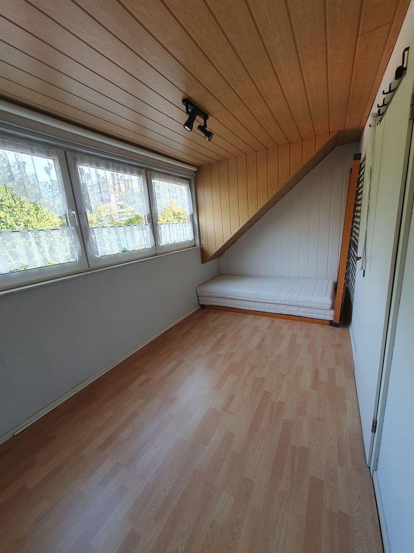 Prodej domu 115 m², pozemek 183 m², Hilden, Severní Porýní-Vestfálsko Prodej domu 115 m², pozemek 183 m², Hilden, Severní Porýní-Vestfálsko