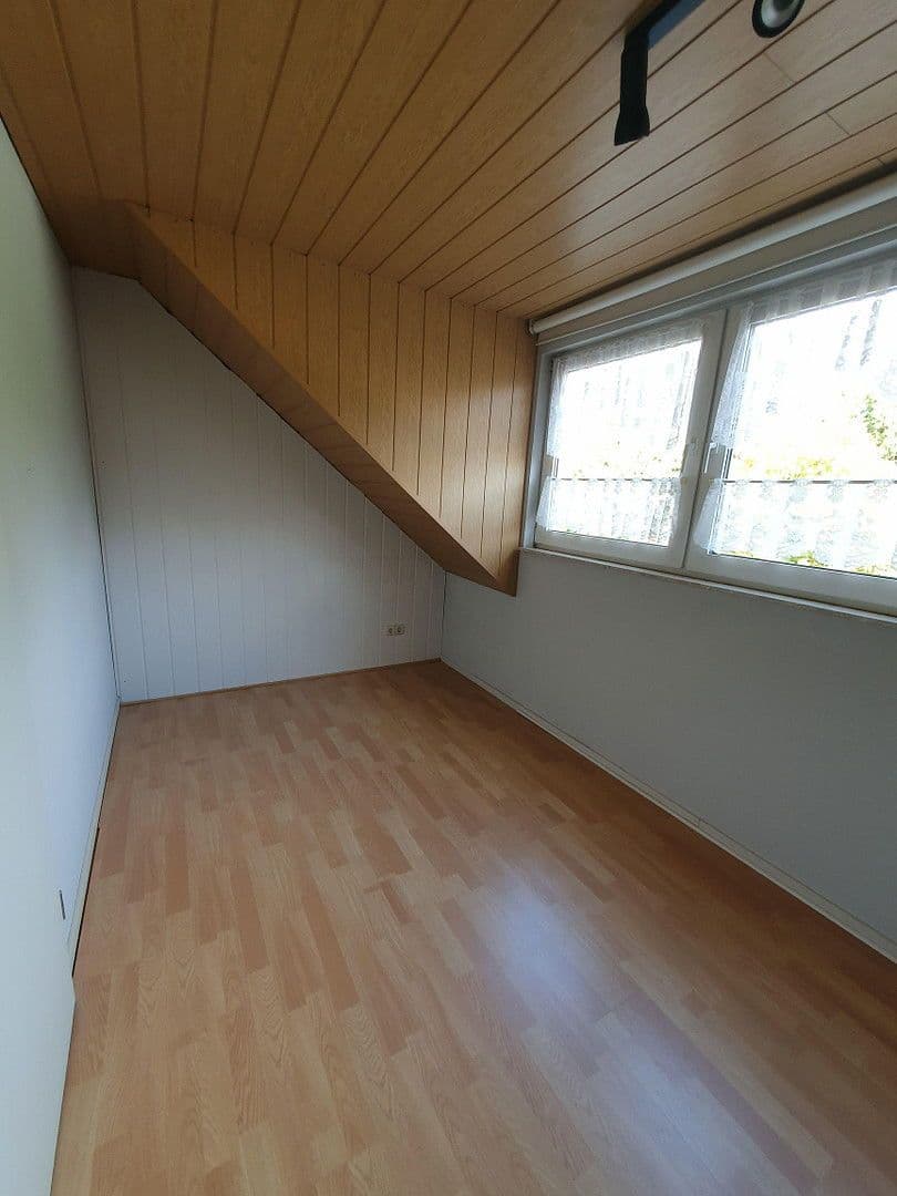 Prodej domu 115 m², pozemek 183 m², Hilden, Severní Porýní-Vestfálsko Prodej domu 115 m², pozemek 183 m², Hilden, Severní Porýní-Vestfálsko