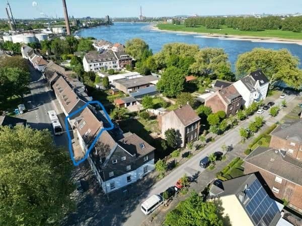 Prodej domu 295 m², pozemek 309 m², Duisburgerstr., Duisburg, Severní Porýní-Vestfálsko Prodej domu 295 m², pozemek 309 m², Duisburgerstr., Duisburg, Severní Porýní-Vestfálsko