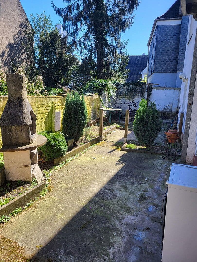 Prodej domu 295 m², pozemek 309 m², Duisburgerstr., Duisburg, Severní Porýní-Vestfálsko Prodej domu 295 m², pozemek 309 m², Duisburgerstr., Duisburg, Severní Porýní-Vestfálsko