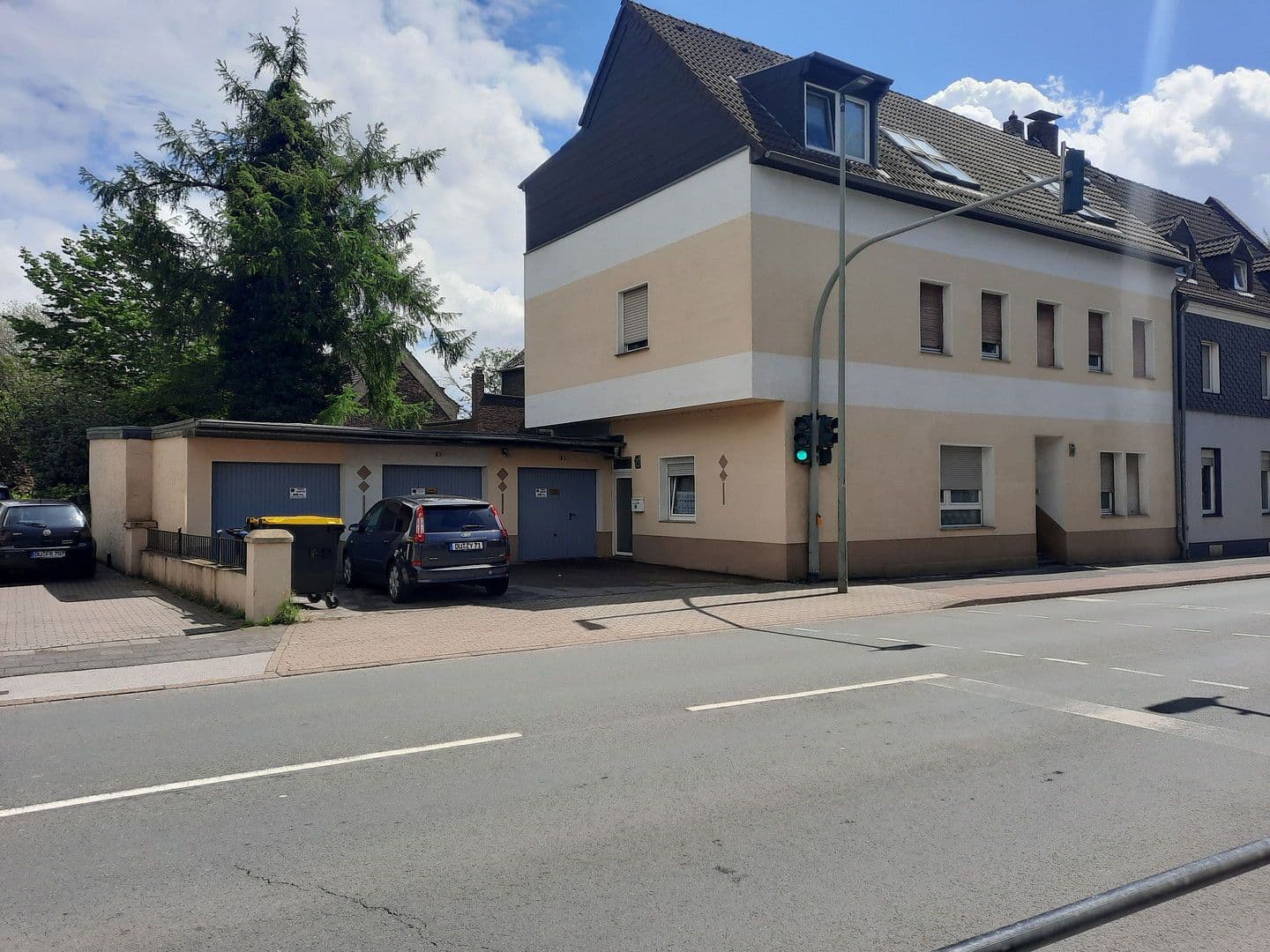 Prodej domu 295 m², pozemek 309 m², Duisburgerstr., Duisburg, Severní Porýní-Vestfálsko Prodej domu 295 m², pozemek 309 m², Duisburgerstr., Duisburg, Severní Porýní-Vestfálsko