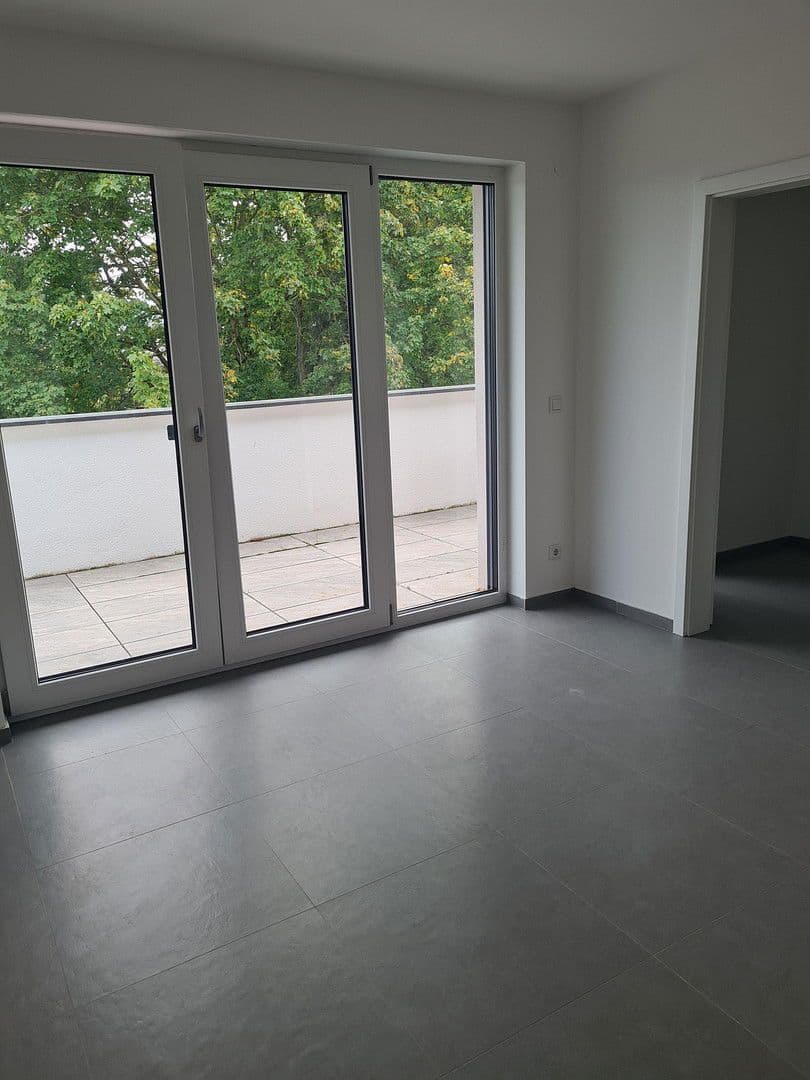 Pronájem bytu 3+kk 120 m², Detmolderstr. 52 d, Schlangen, Severní Porýní-Vestfálsko Pronájem bytu 3+kk 120 m², Detmolderstr. 52 d, Schlangen, Severní Porýní-Vestfálsko