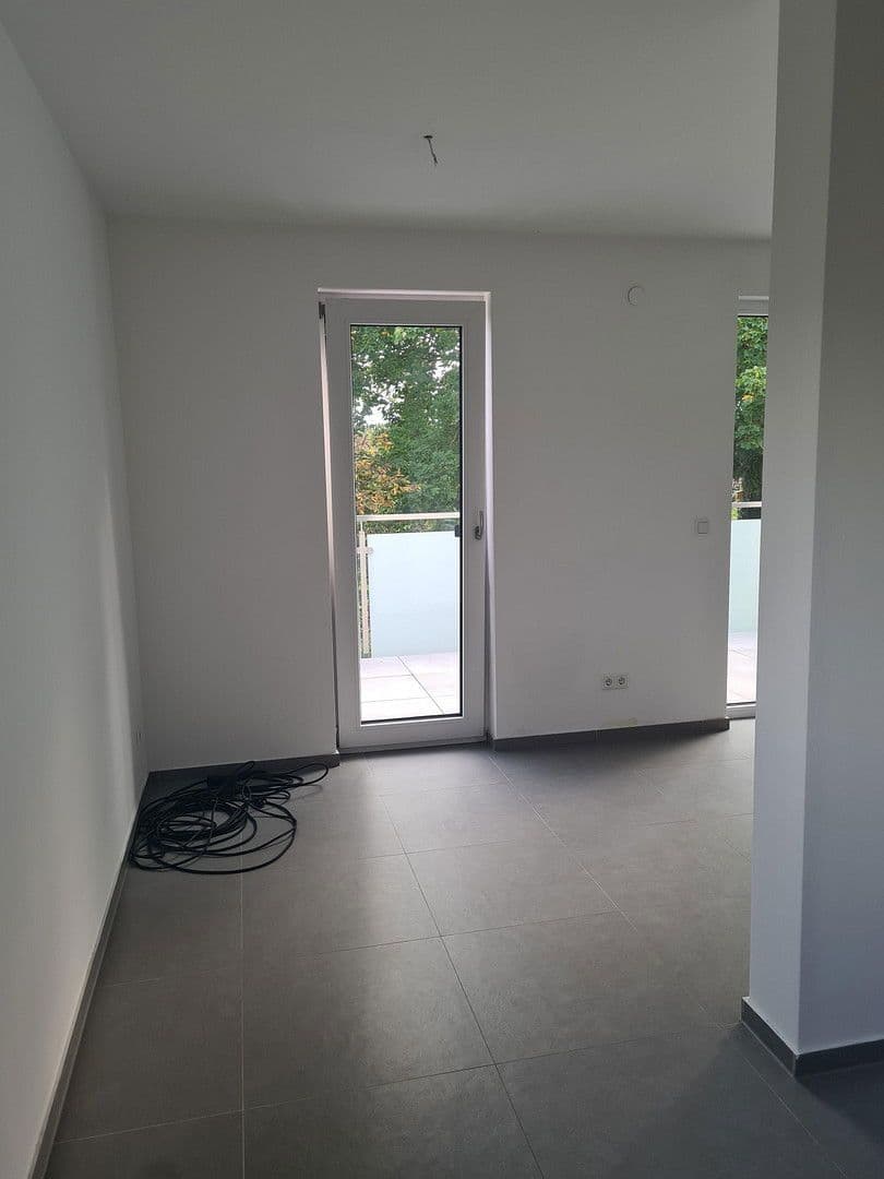 Pronájem bytu 3+kk 120 m², Detmolderstr. 52 d, Schlangen, Severní Porýní-Vestfálsko Pronájem bytu 3+kk 120 m², Detmolderstr. 52 d, Schlangen, Severní Porýní-Vestfálsko