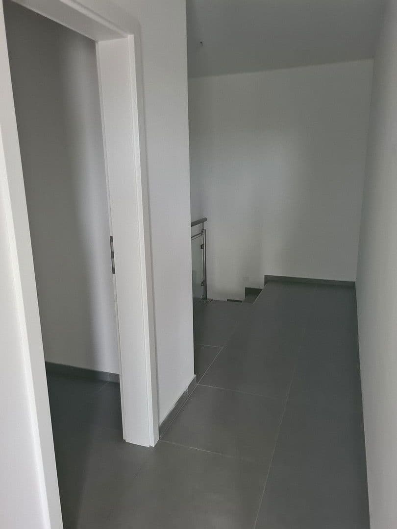 Pronájem bytu 3+kk 120 m², Detmolderstr. 52 d, Schlangen, Severní Porýní-Vestfálsko Pronájem bytu 3+kk 120 m², Detmolderstr. 52 d, Schlangen, Severní Porýní-Vestfálsko