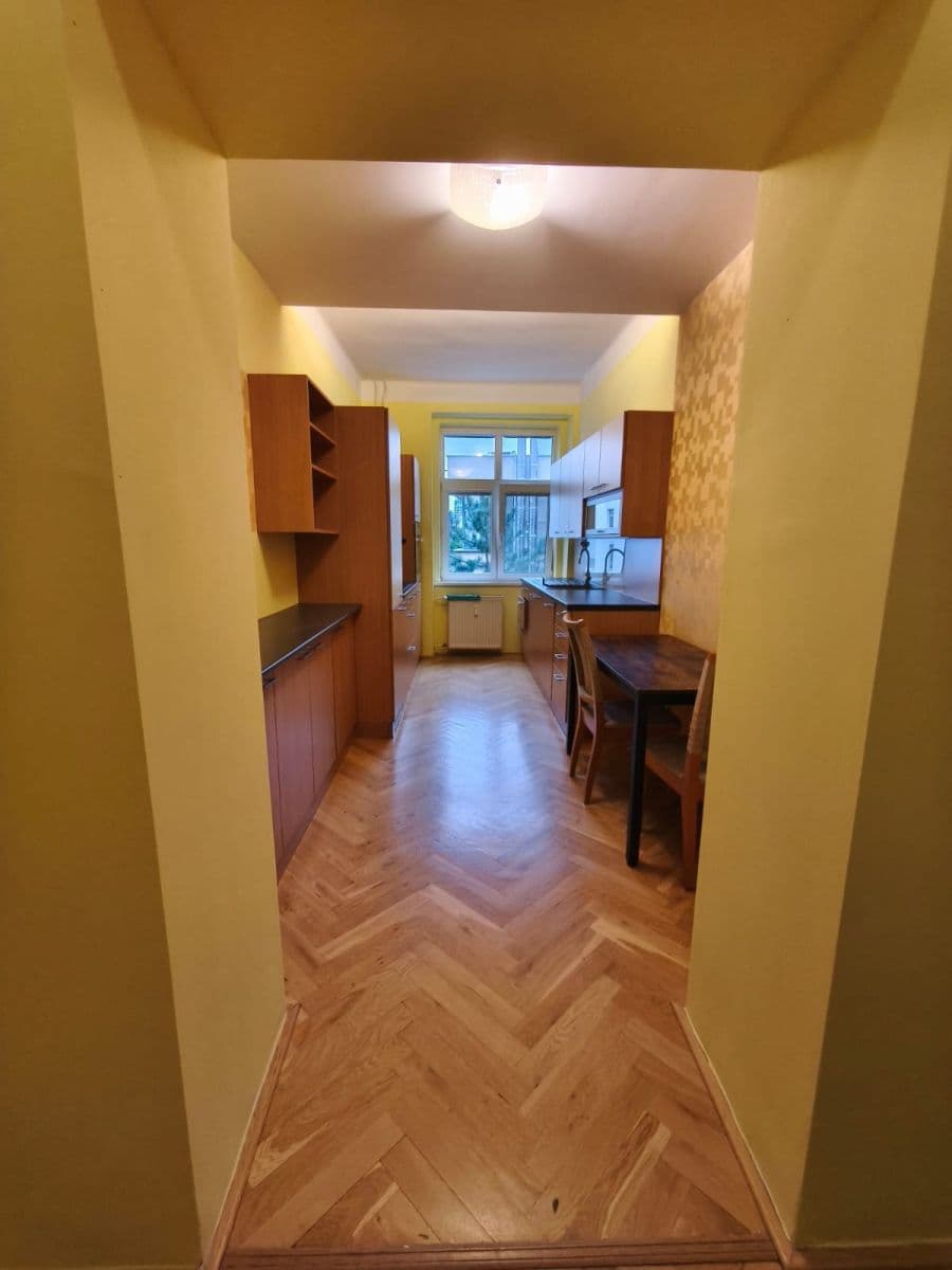 Pronájem bytu 2+1 64 m², Nové Mesto, Bratislavský kraj Pronájem bytu 2+1 64 m², Nové Mesto, Bratislavský kraj