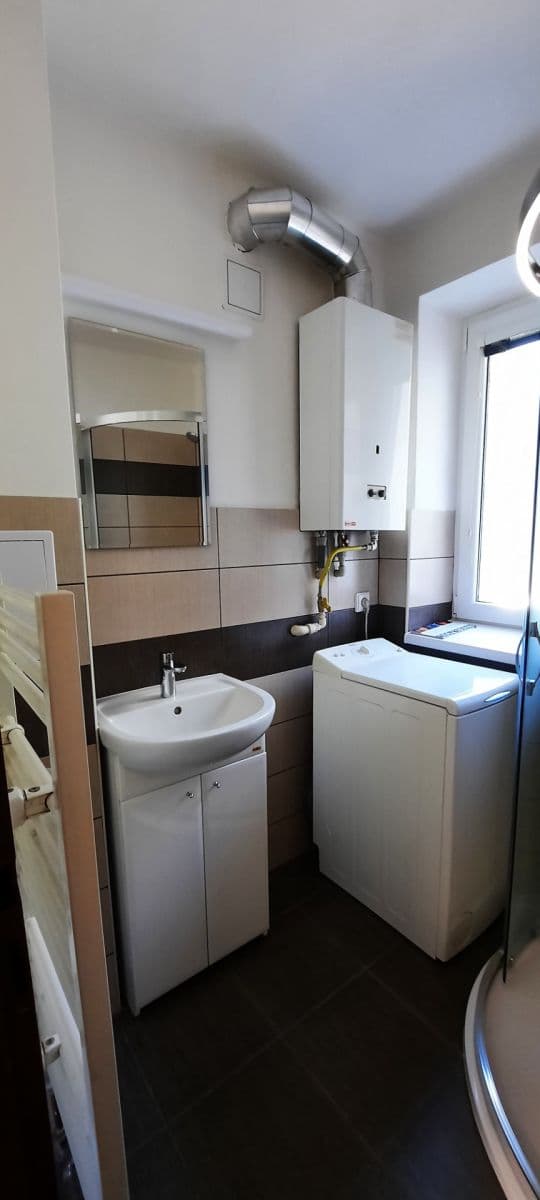 Pronájem bytu 3+1 63 m², Na Magistrále, Kolín, Středočeský kraj Pronájem bytu 3+1 63 m², Na Magistrále, Kolín, Středočeský kraj