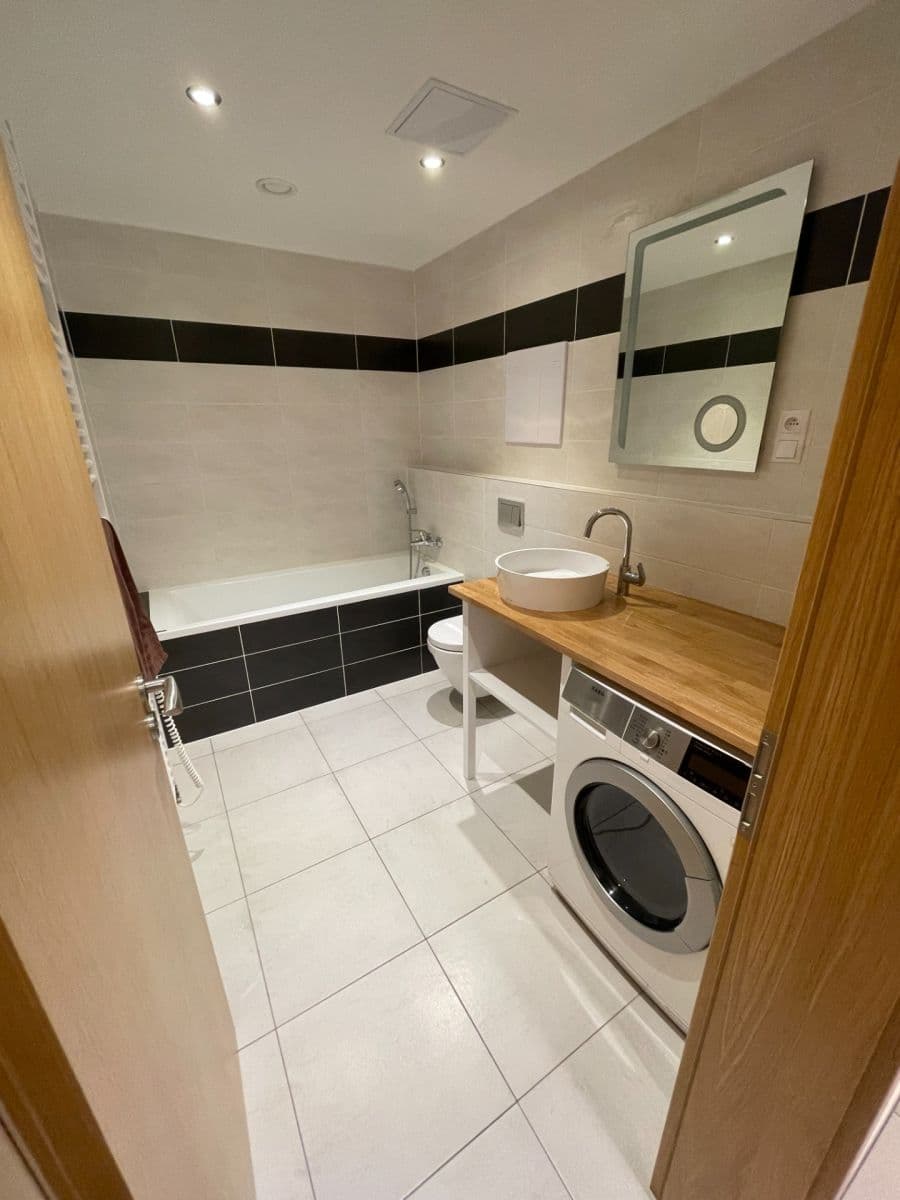 Prodej bytu 2+kk 50 m², Kakosova, Praha, Praha Prodej bytu 2+kk 50 m², Kakosova, Praha, Praha