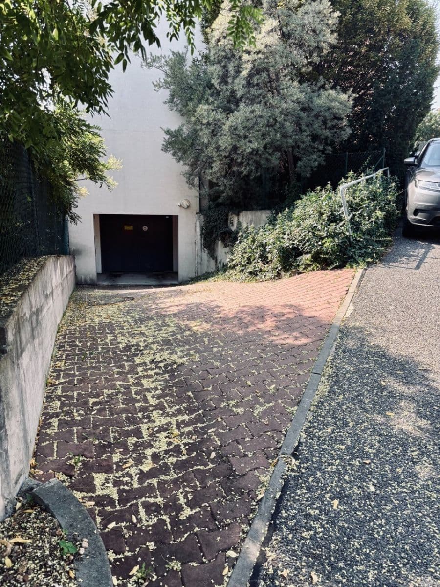 Pronájem garáže 15 m², Budilova, Praha, Praha Pronájem garáže 15 m², Budilova, Praha, Praha