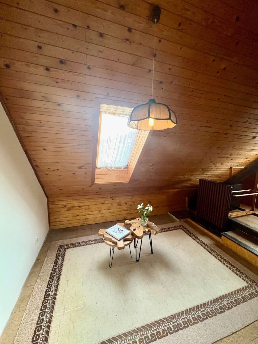 Pronájem bytu 2+1 80 m², Nad Zámečkem, Praha, Praha Pronájem bytu 2+1 80 m², Nad Zámečkem, Praha, Praha