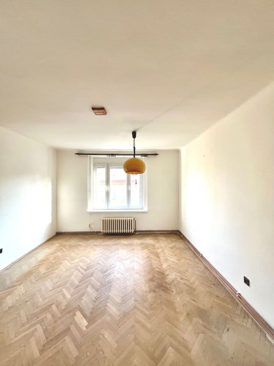 Pronájem bytu 2+1 80 m², Nad Zámečkem, Praha, Praha Pronájem bytu 2+1 80 m², Nad Zámečkem, Praha, Praha