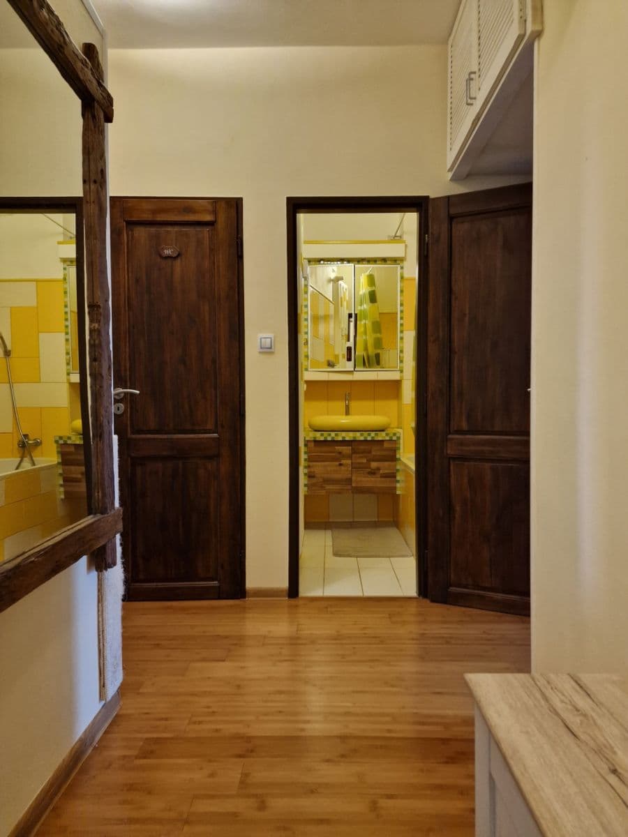 Pronájem bytu 3+kk 53 m², Na Hroudě, Praha, Praha Pronájem bytu 3+kk 53 m², Na Hroudě, Praha, Praha