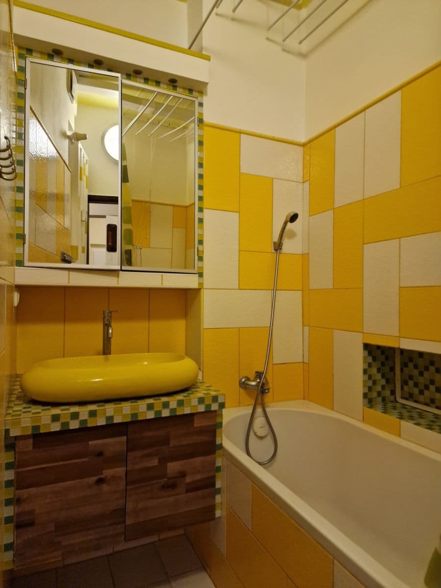 Pronájem bytu 3+kk 53 m², Na Hroudě, Praha, Praha Pronájem bytu 3+kk 53 m², Na Hroudě, Praha, Praha