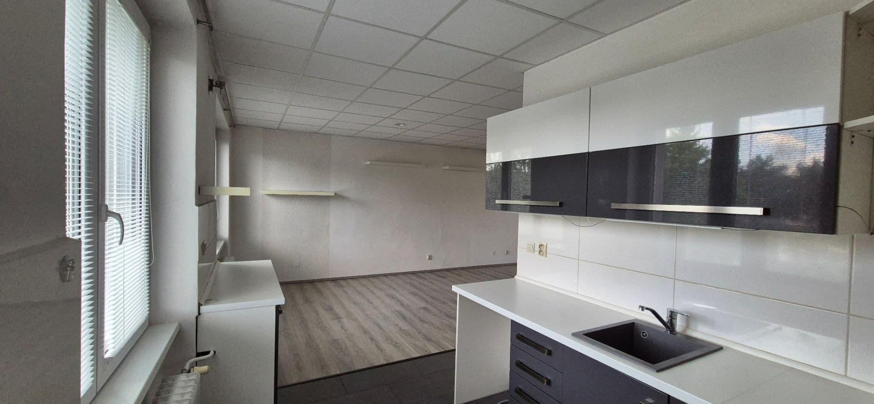 Pronájem bytu 1+kk 50 m², Antonína Sovy, Česká Lípa, Liberecký kraj Pronájem bytu 1+kk 50 m², Antonína Sovy, Česká Lípa, Liberecký kraj