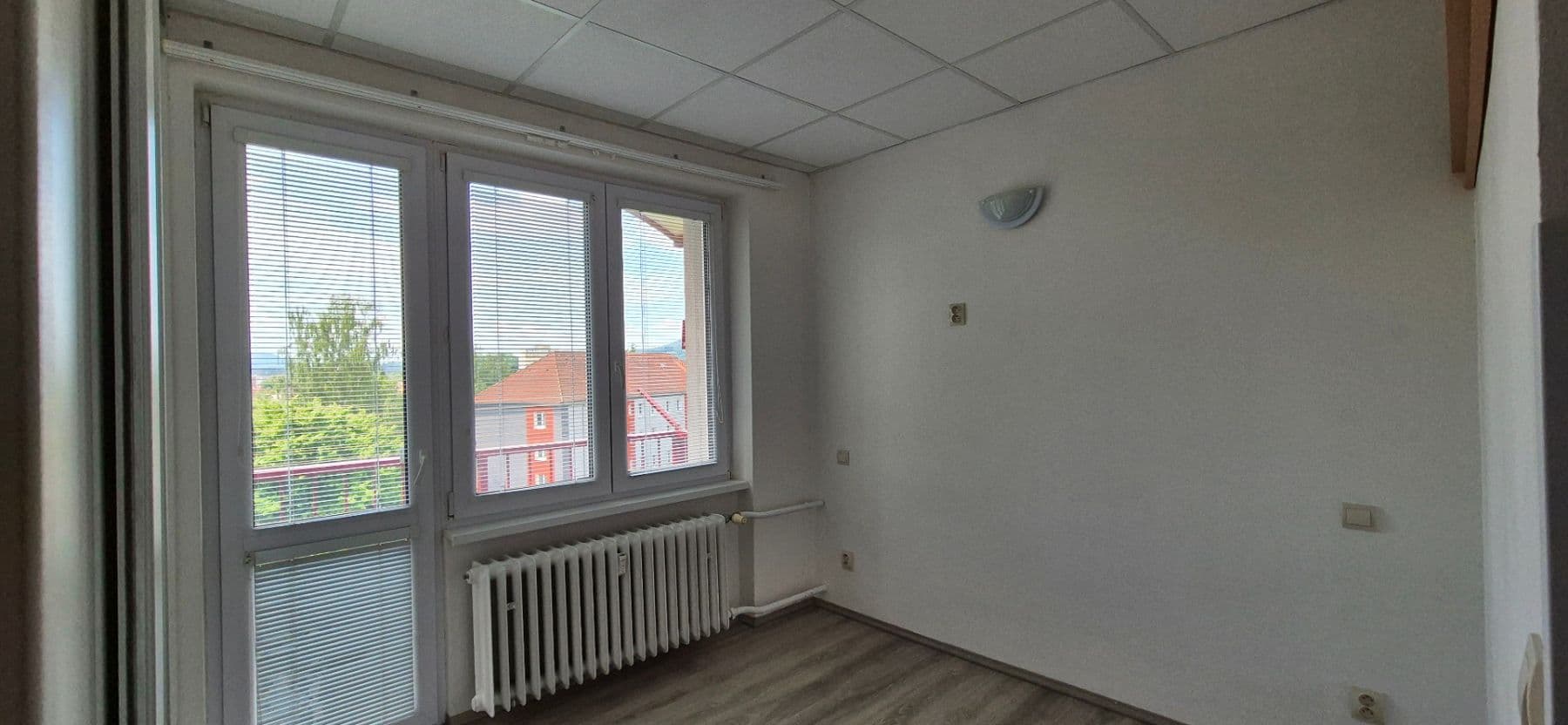 Pronájem bytu 1+kk 50 m², Antonína Sovy, Česká Lípa, Liberecký kraj Pronájem bytu 1+kk 50 m², Antonína Sovy, Česká Lípa, Liberecký kraj