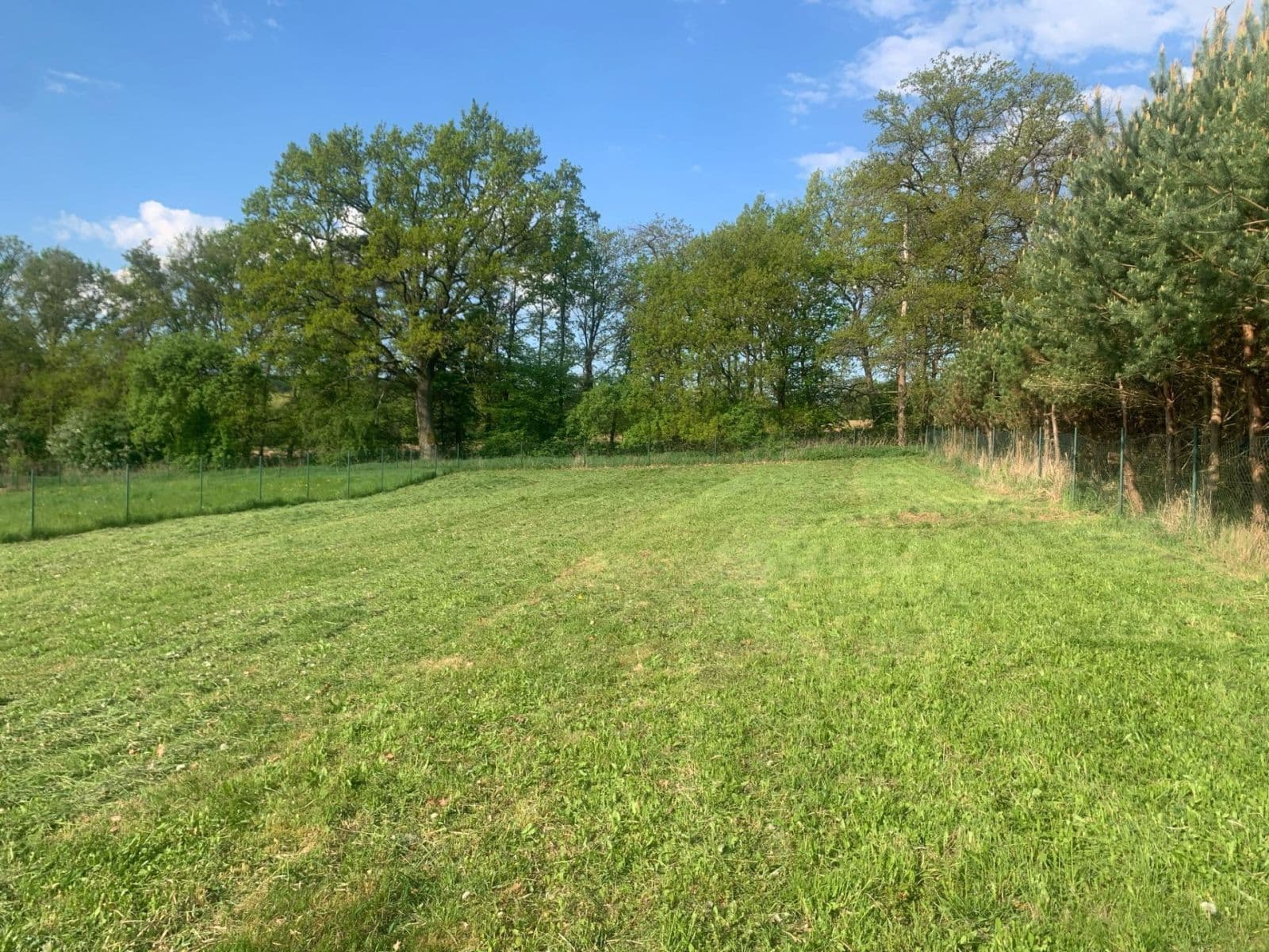 Prodej pozemku 1.132 m², Tisem, Středočeský kraj Prodej pozemku 1.132 m², Tisem, Středočeský kraj