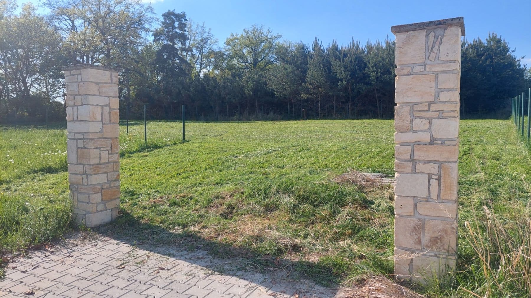 Prodej pozemku 1.132 m², Tisem, Středočeský kraj Prodej pozemku 1.132 m², Tisem, Středočeský kraj
