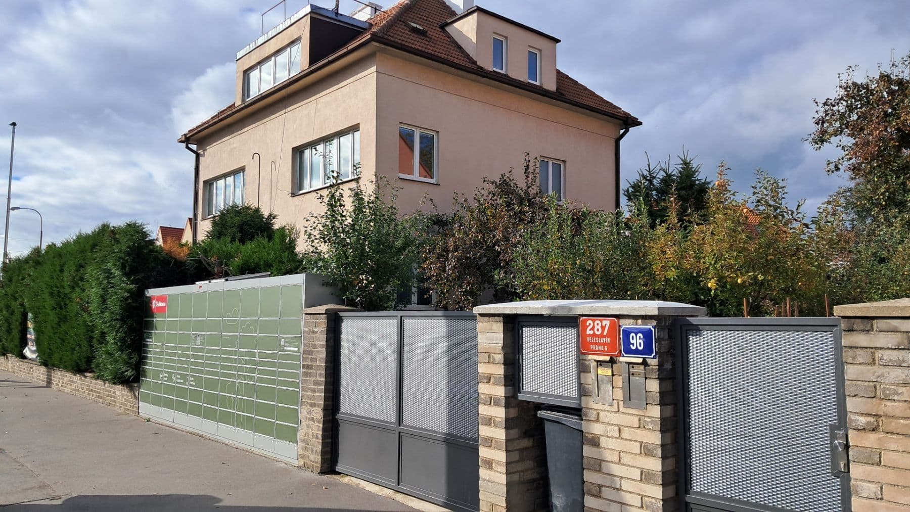 Pronájem bytu 3+1 110 m², Heyrovského náměstí, Praha, Praha Pronájem bytu 3+1 110 m², Heyrovského náměstí, Praha, Praha