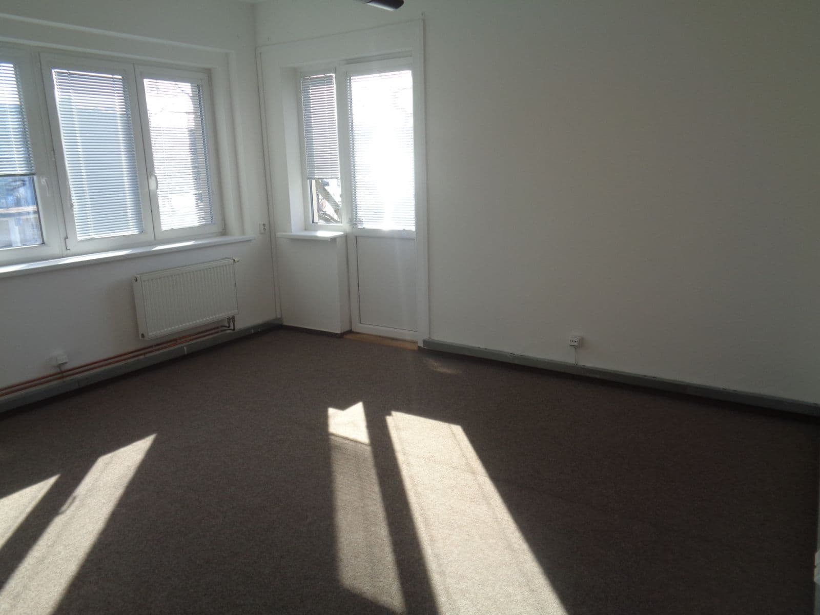 Pronájem bytu 3+1 110 m², Heyrovského náměstí, Praha, Praha Pronájem bytu 3+1 110 m², Heyrovského náměstí, Praha, Praha